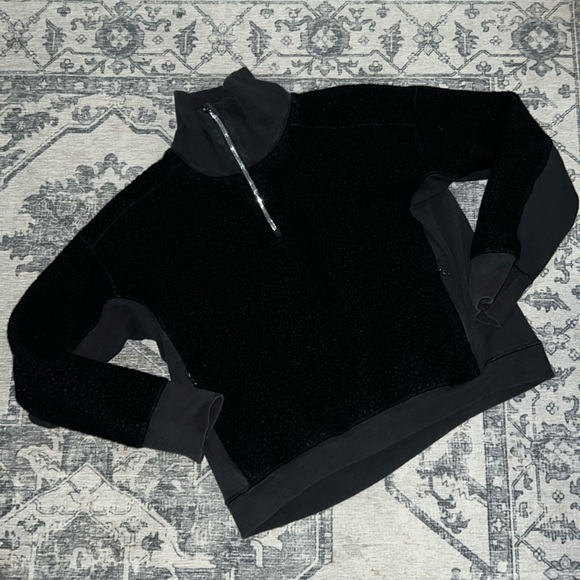🎉HOST PICK🎉 Lululemon Stand Out Sherpa Half-Zip - Picture 3 of 9